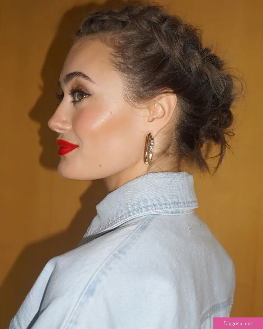 Ella Purnell