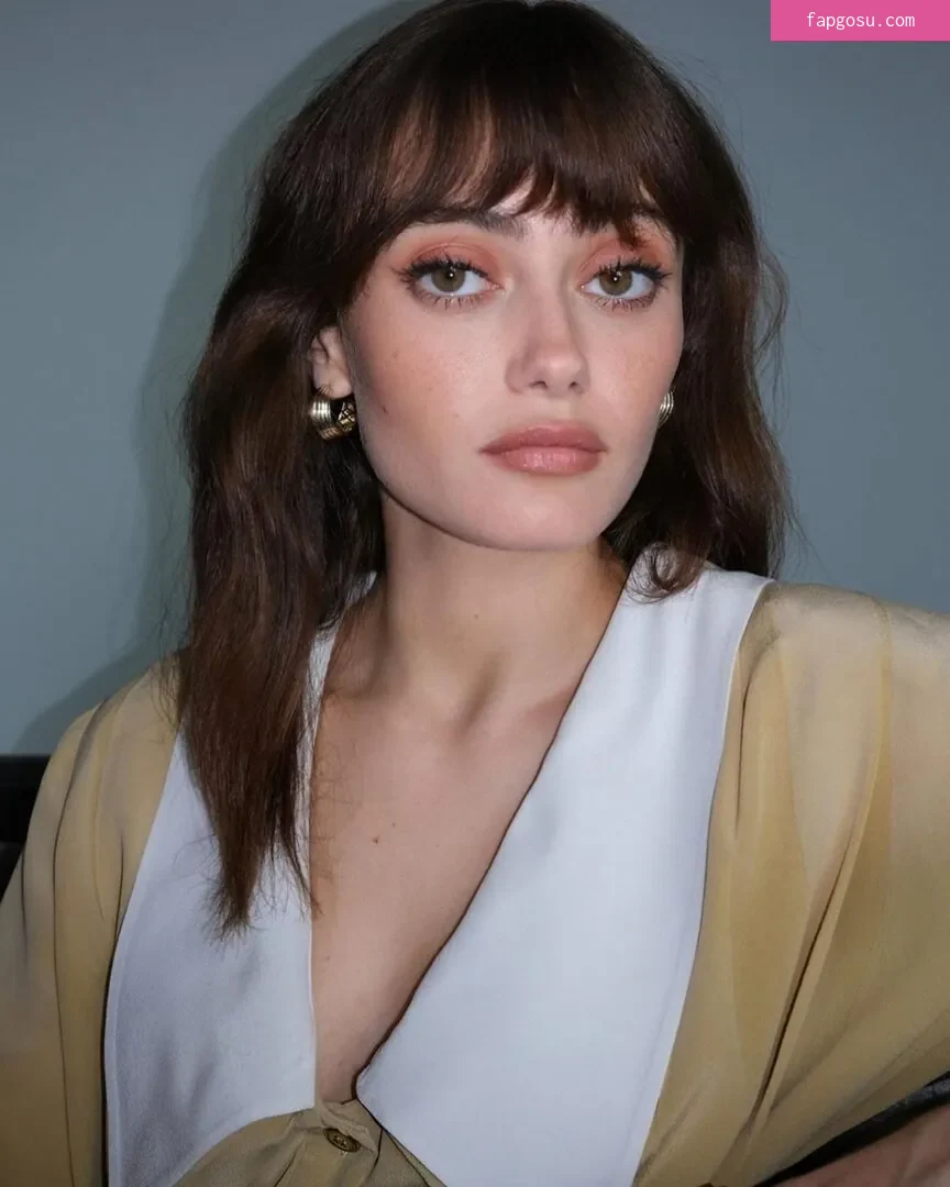 Ella Purnell