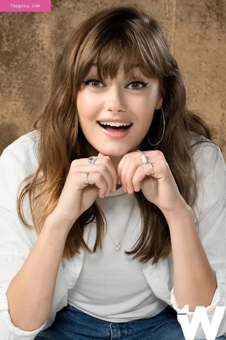 Ella Purnell