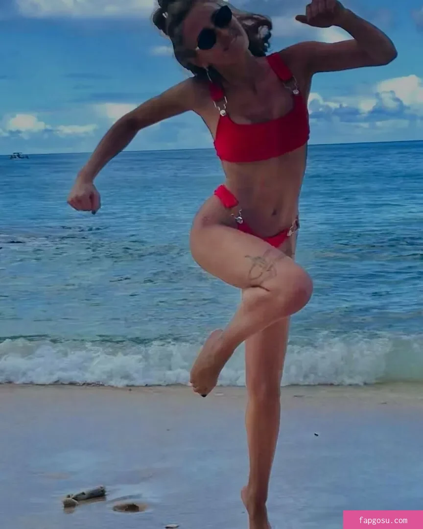 Ella Purnell