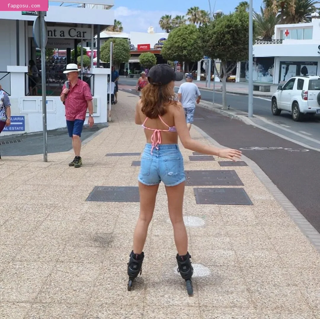 Ella Purnell