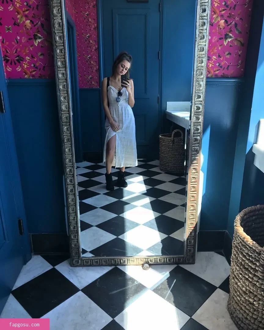 Ella Purnell