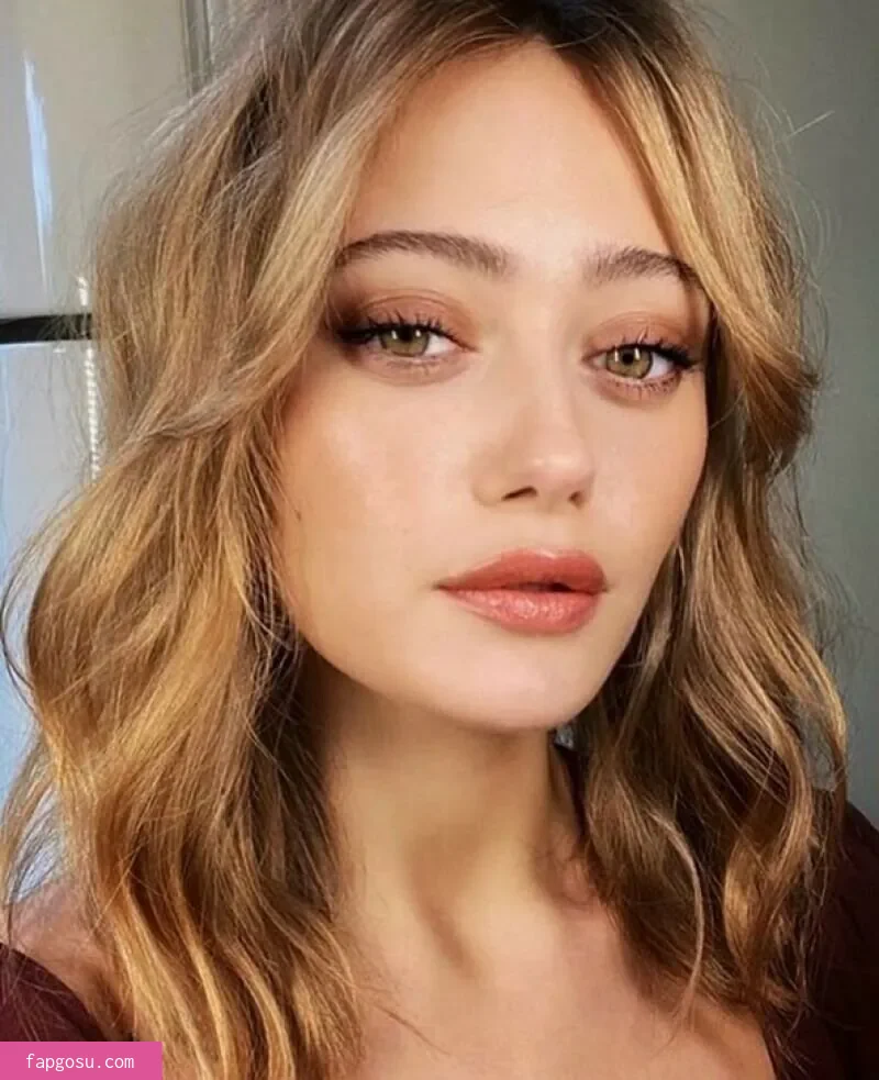 Ella Purnell