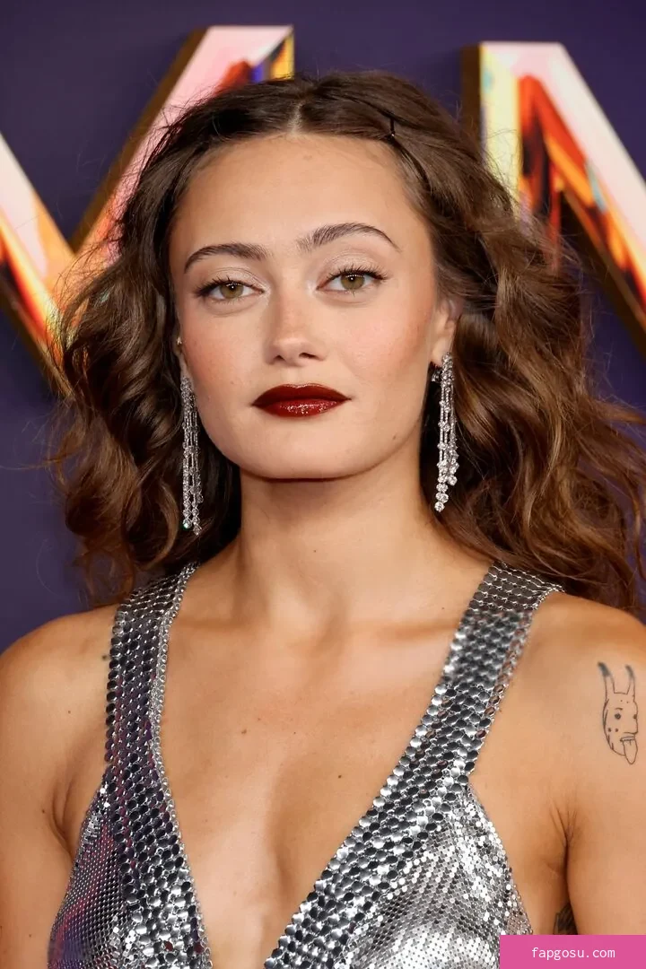 Ella Purnell