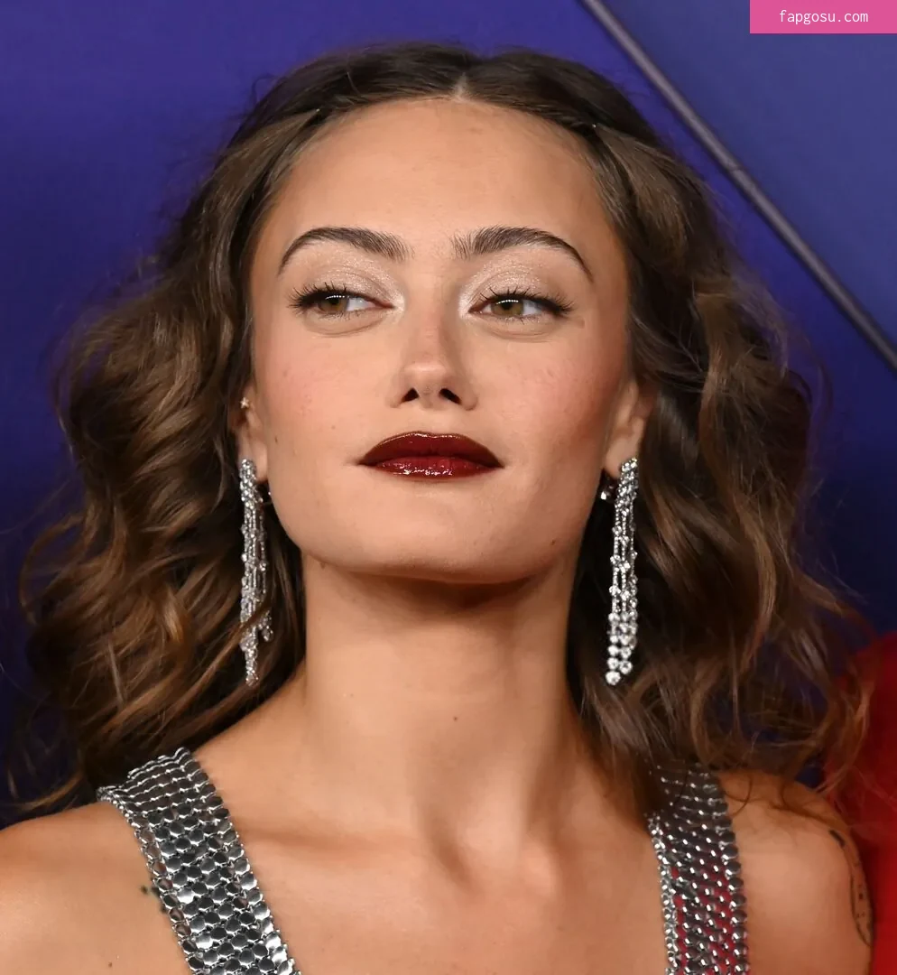 Ella Purnell