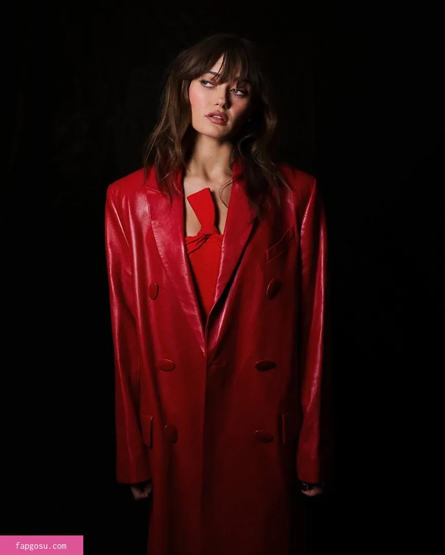 Ella Purnell