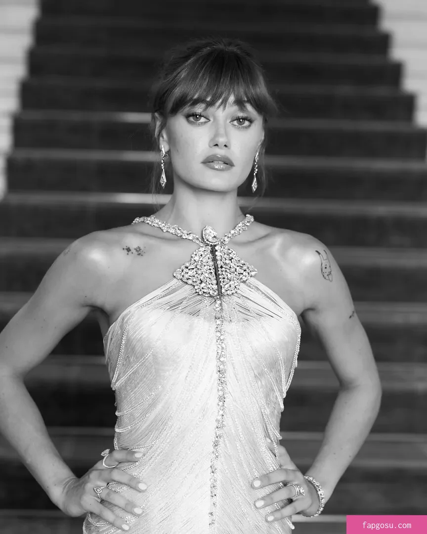 Ella Purnell