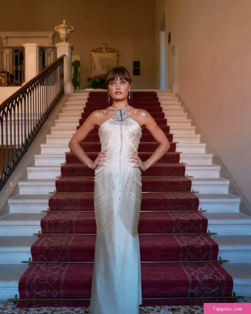 Ella Purnell
