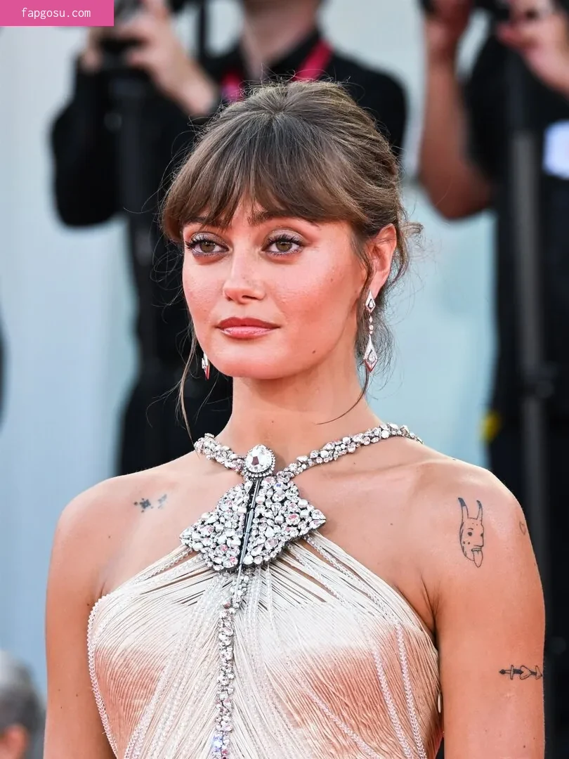Ella Purnell