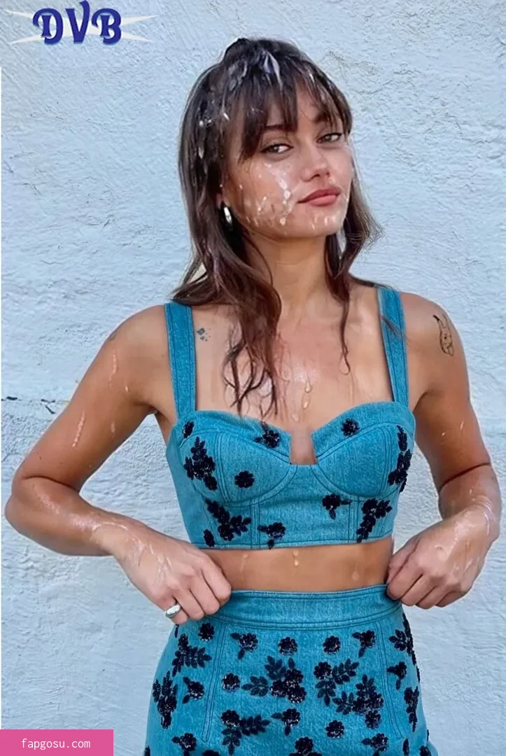 Ella Purnell