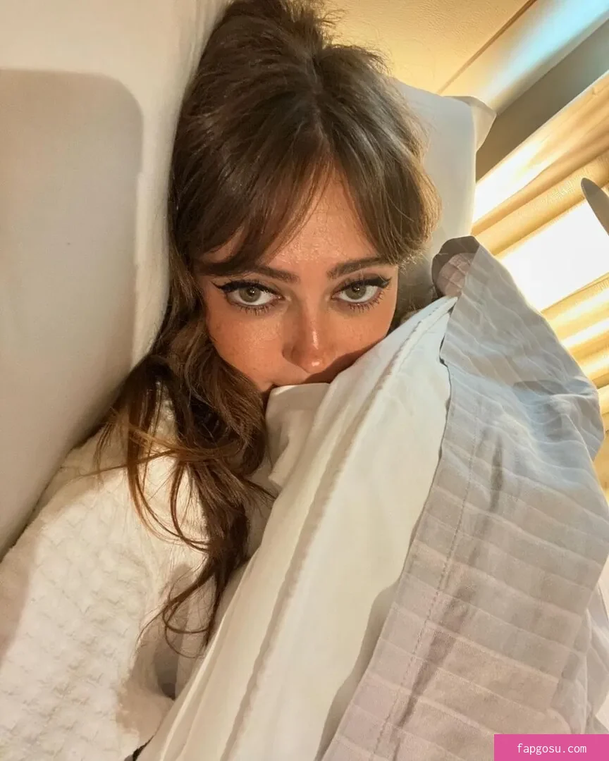 Ella Purnell