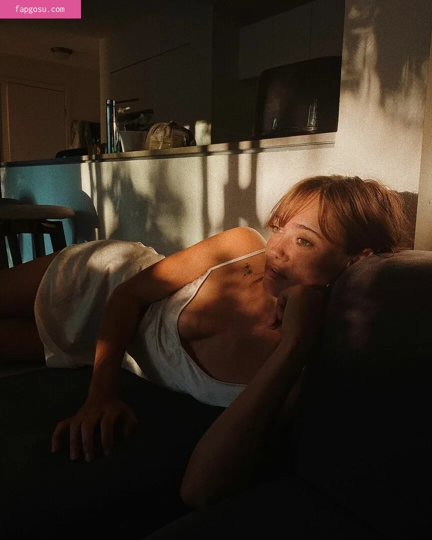 Ella Purnell