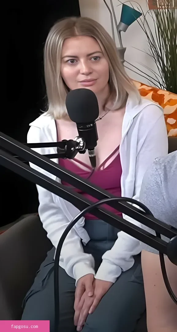 Elyse Willems