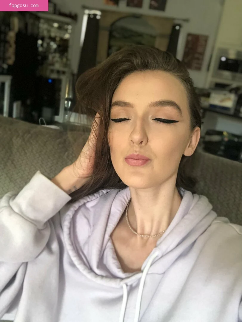 foxyopheliaa