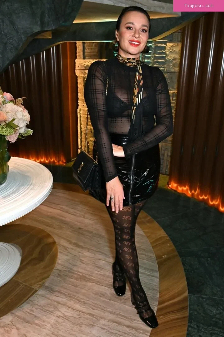 Gizzi Erskine
