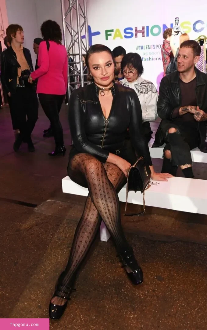 Gizzi Erskine
