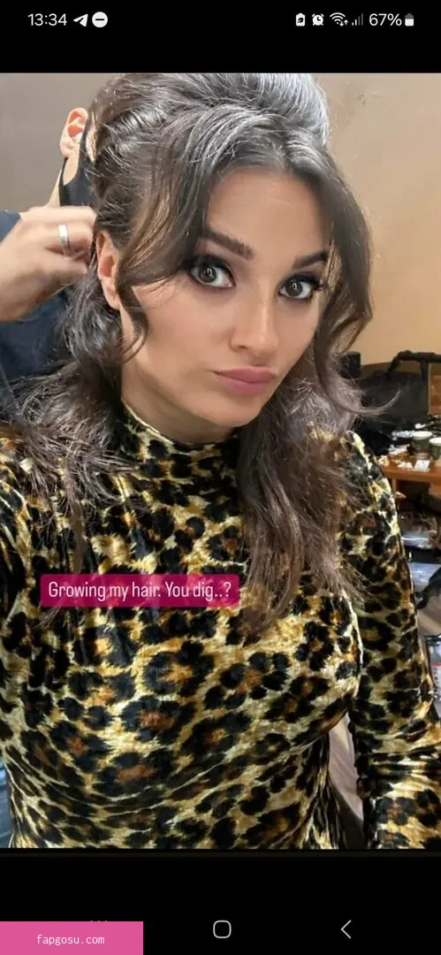 Gizzi Erskine
