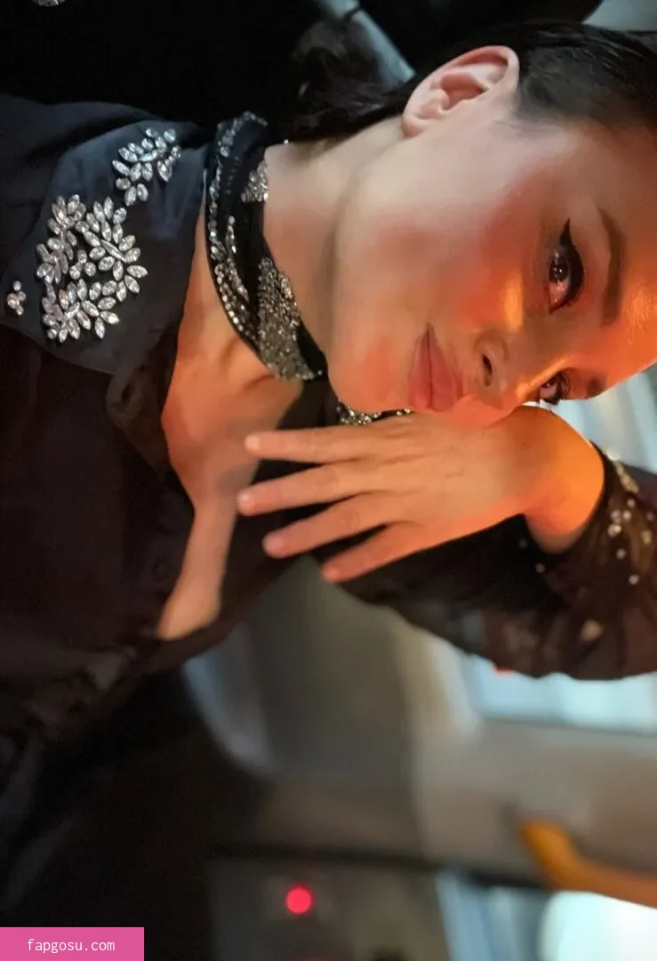 Gizzi Erskine