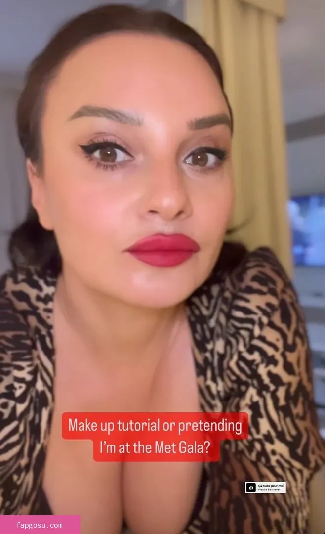 Gizzi Erskine