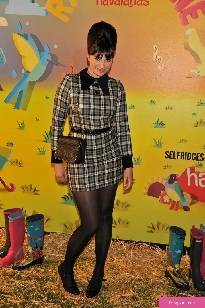Gizzi Erskine