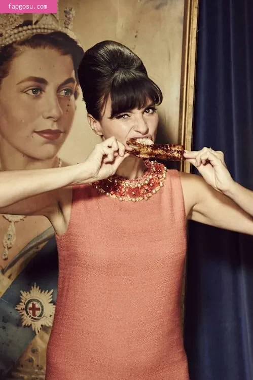 Gizzi Erskine