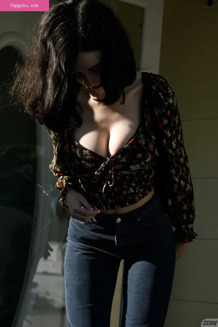 Giulia Wylde