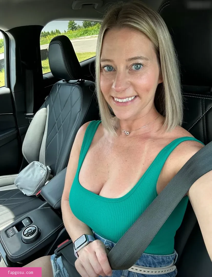 Hotwife_ellie