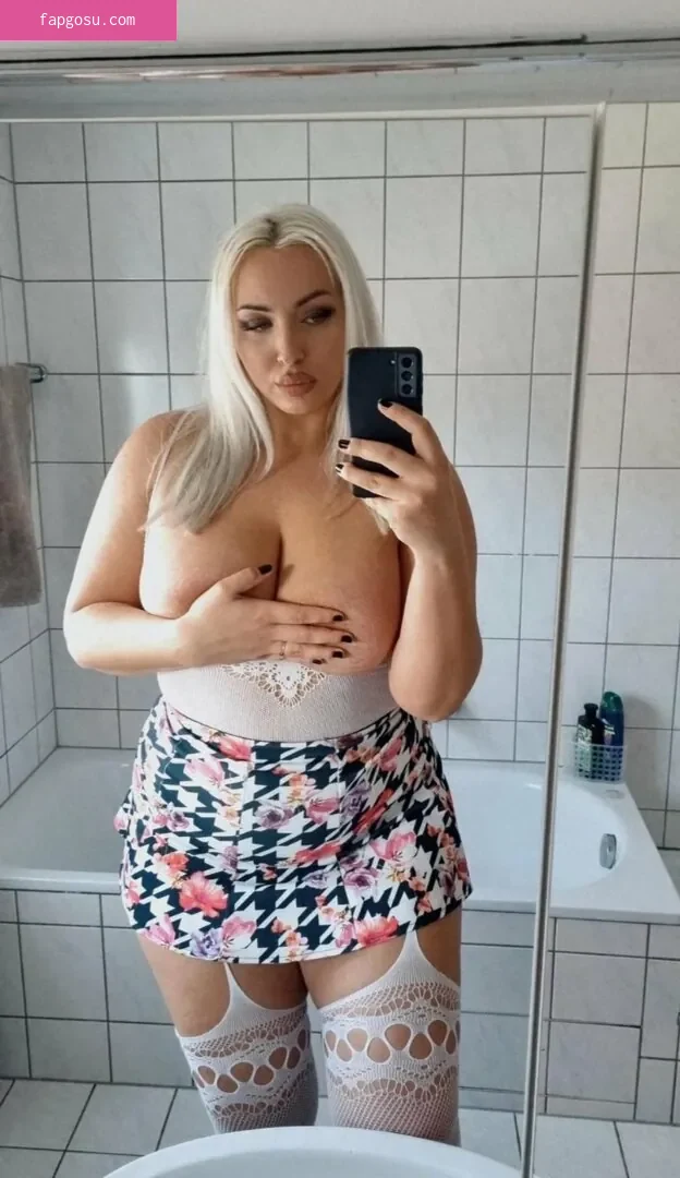 Hotwives XXX