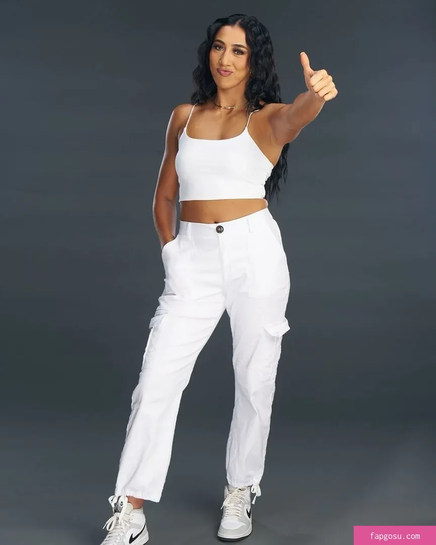 Indi Hartwell