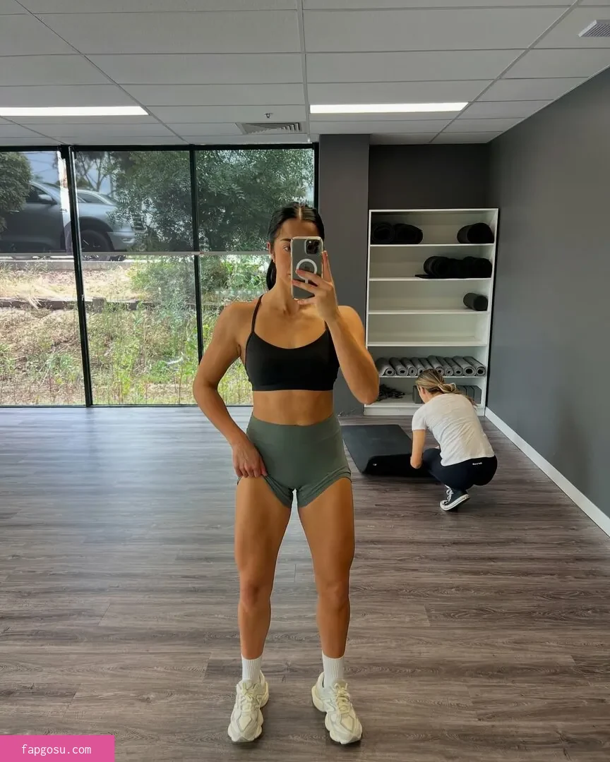Indi Hartwell