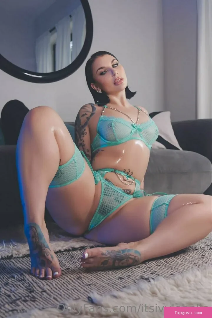 Ivy Lebelle