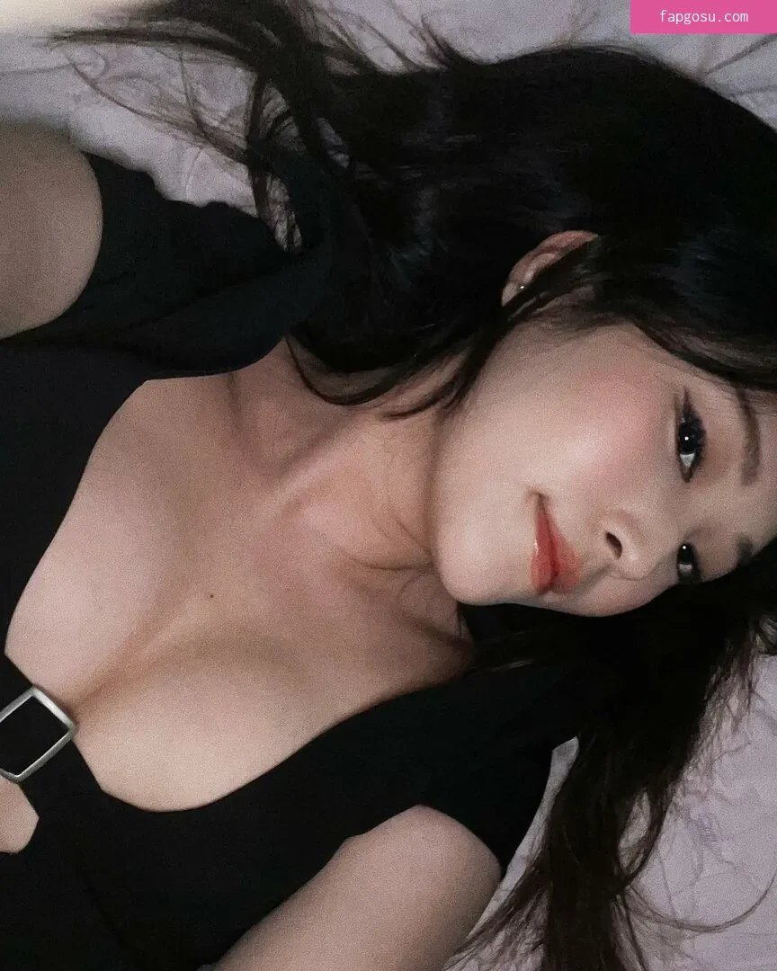 Kang Hee Yoon