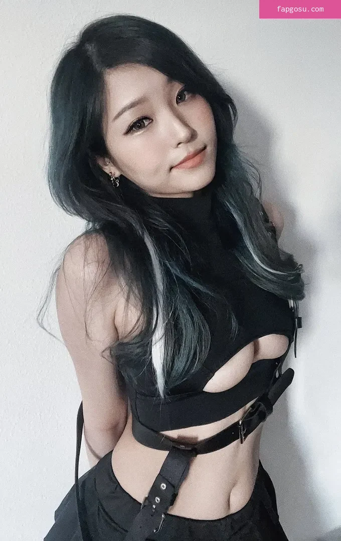 Kang Hee Yoon