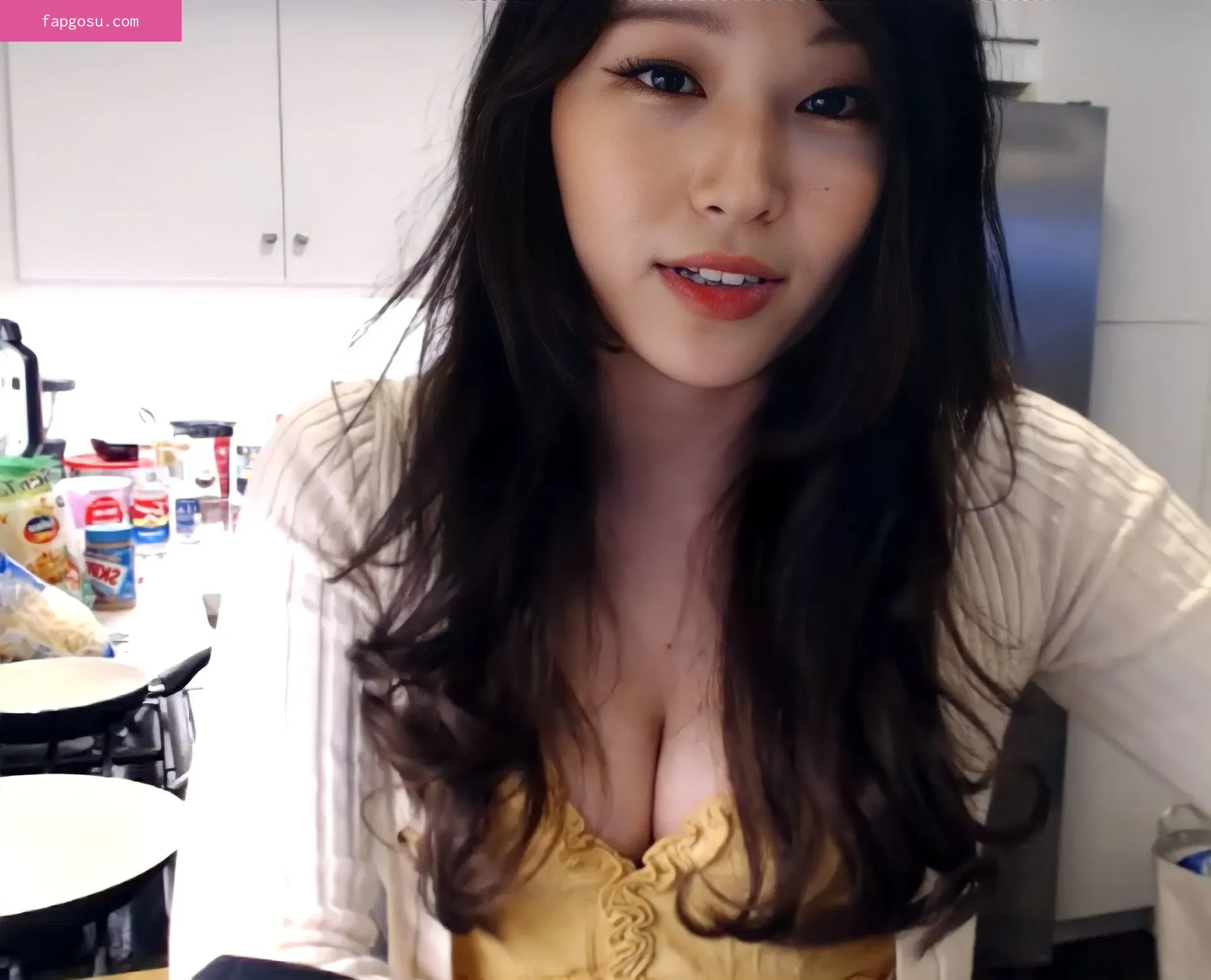 Kang Hee Yoon