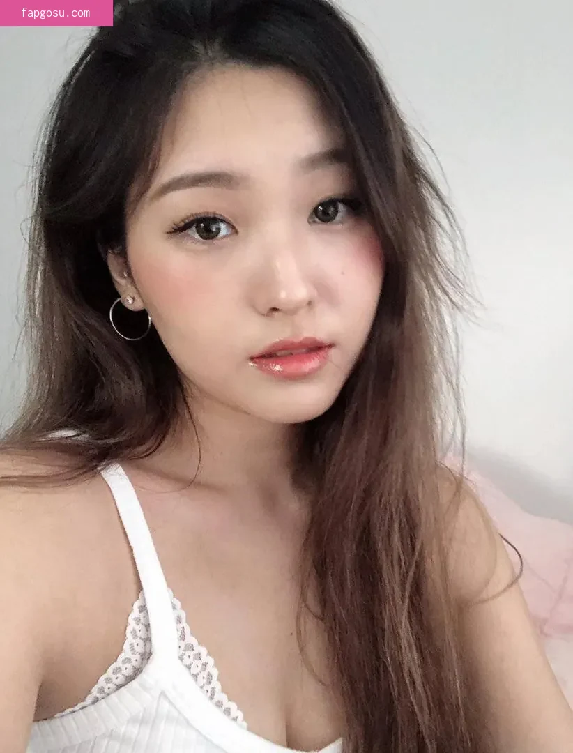 Kang Hee Yoon