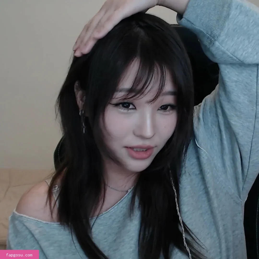 Kang Hee Yoon