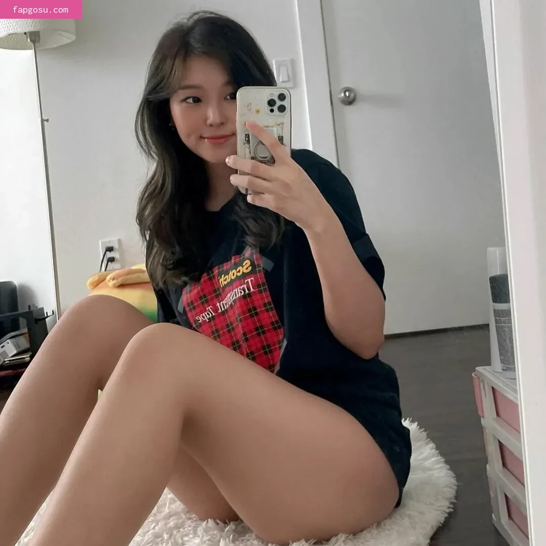 Kang Hee Yoon