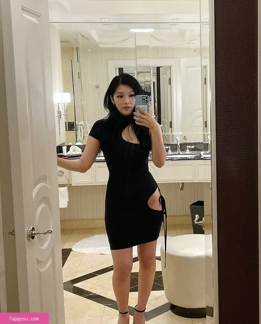 Kang Hee Yoon