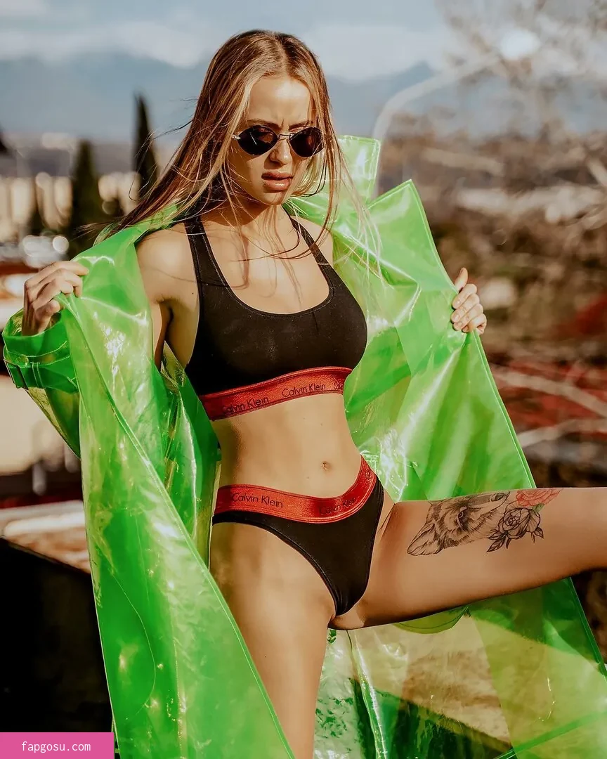 kisa_modelka