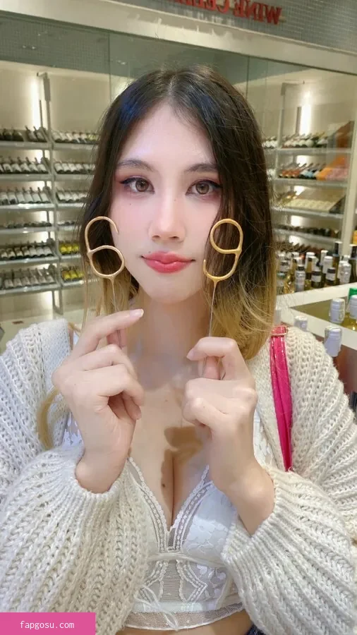Kura Onee-san