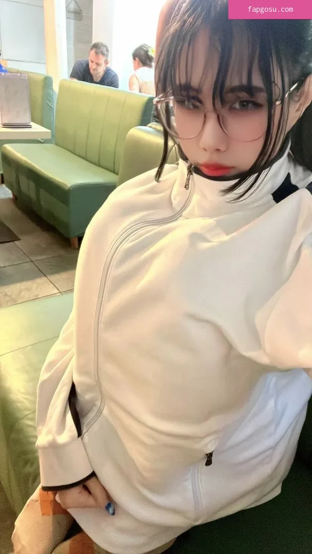 Kura Onee-san