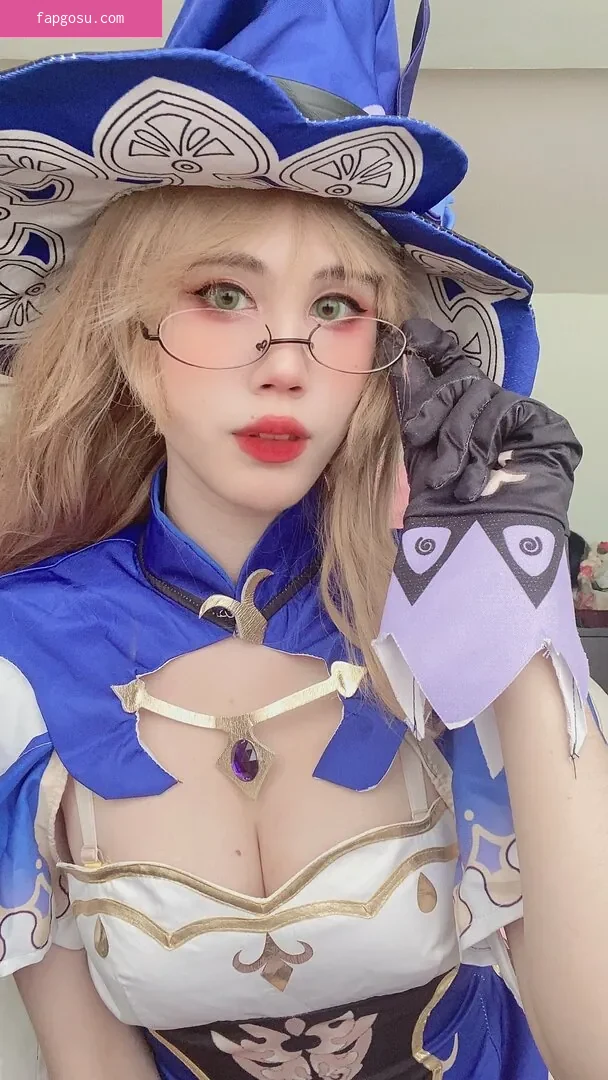 Kura Onee-san