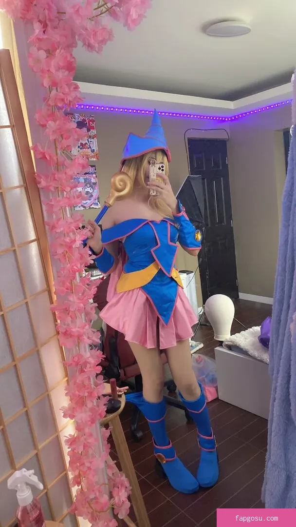 Kura Onee-san