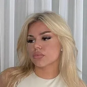 Kristinamouu