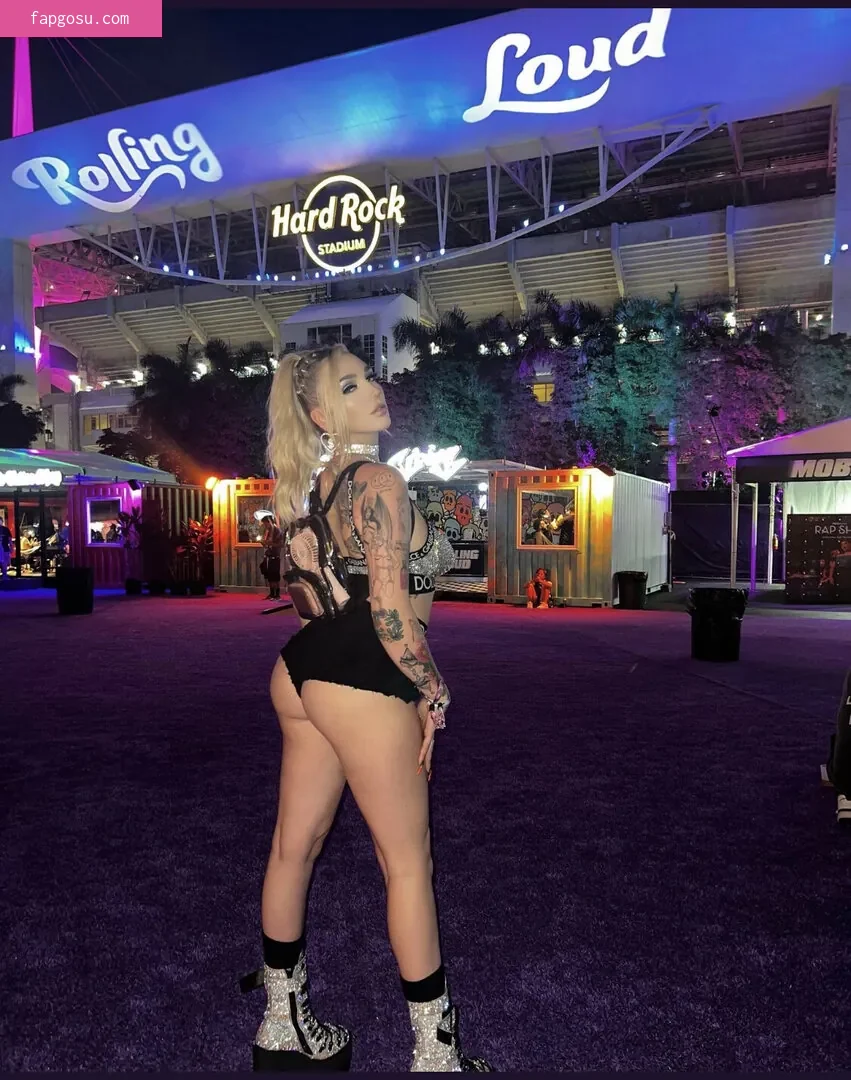 Kendra Sunderland