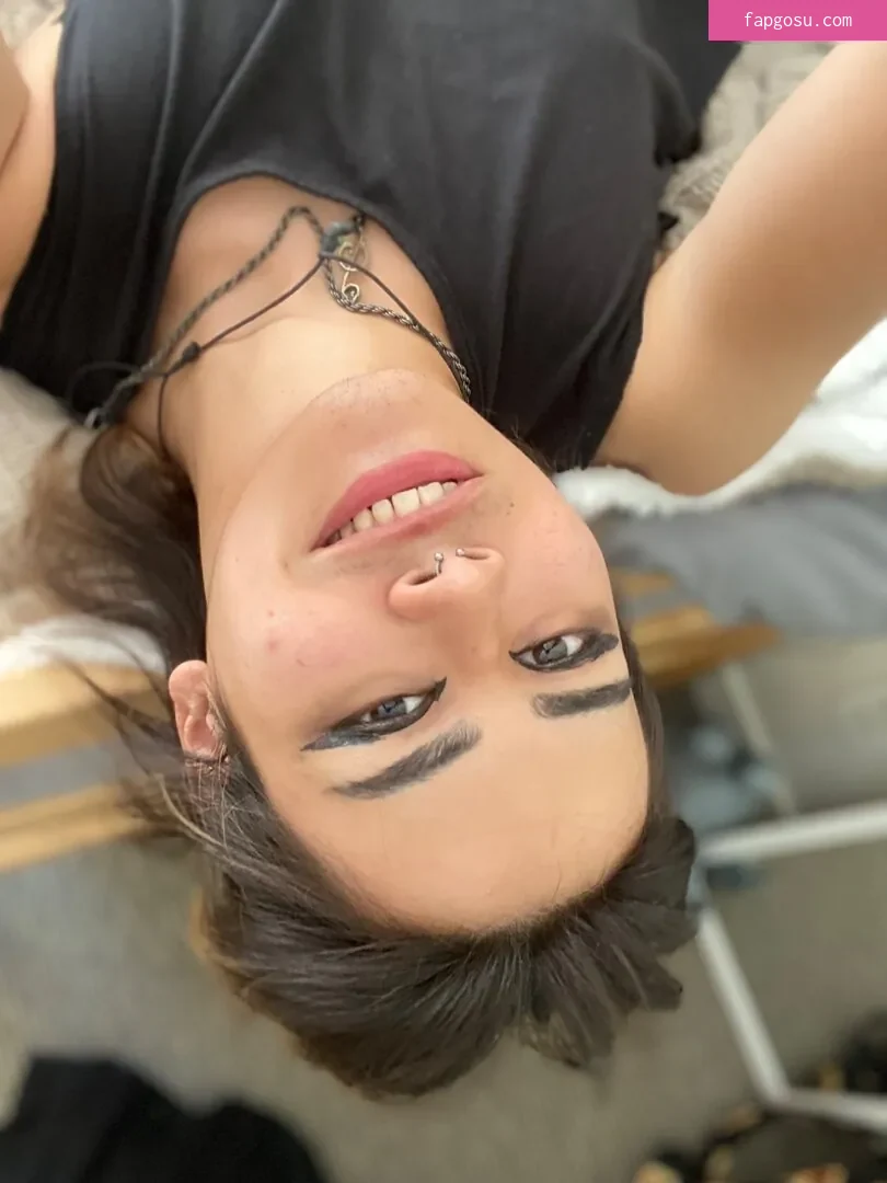 Kiyana Vi