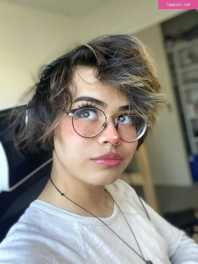 Kiyana Vi