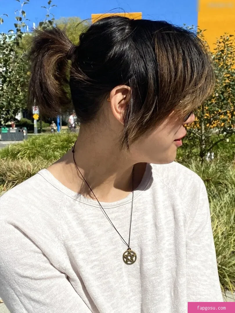 Kiyana Vi