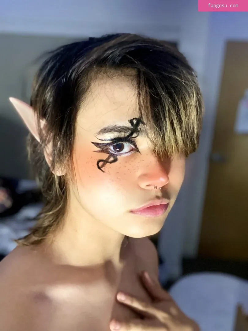 Kiyana Vi