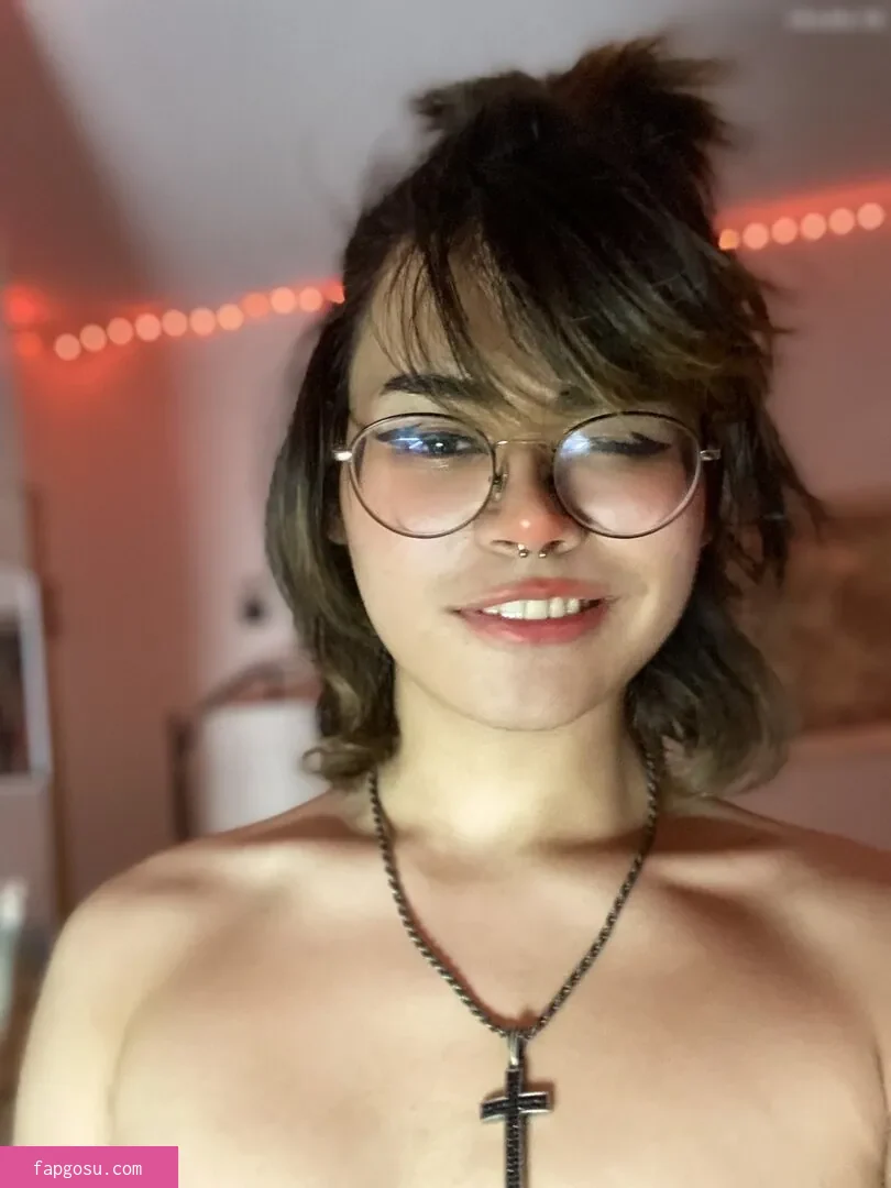 Kiyana Vi
